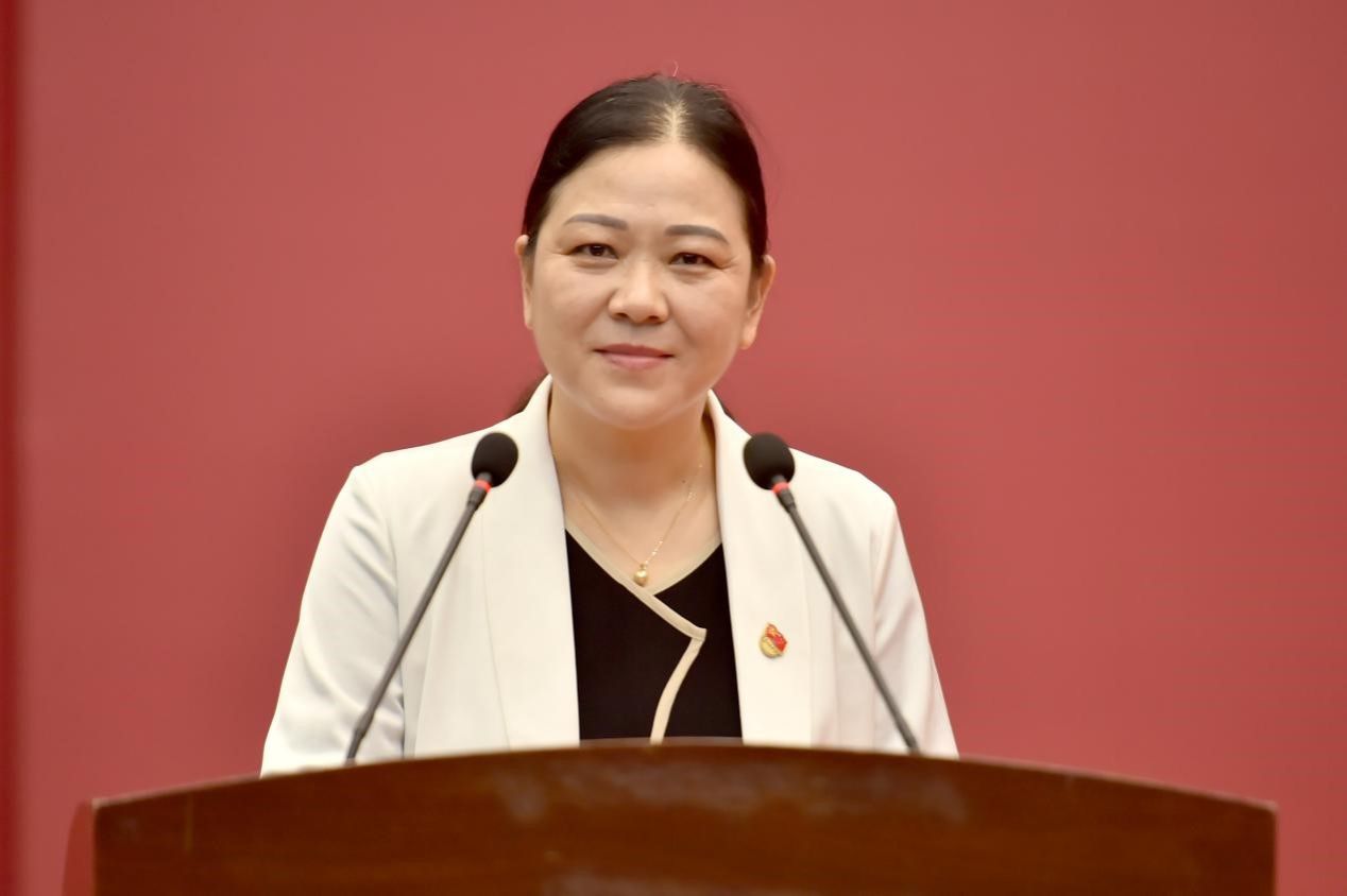 党委副书记朱琰主持